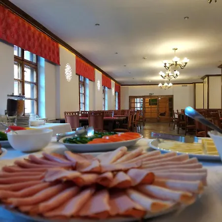 Gorczanski Dwor * Łopuszna